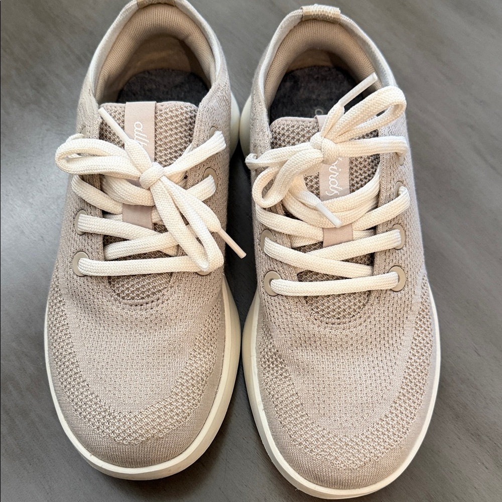 Women’s Allbirds Sneakers